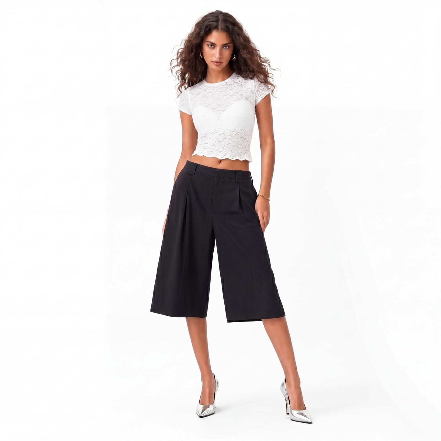 Bermuda black shorts