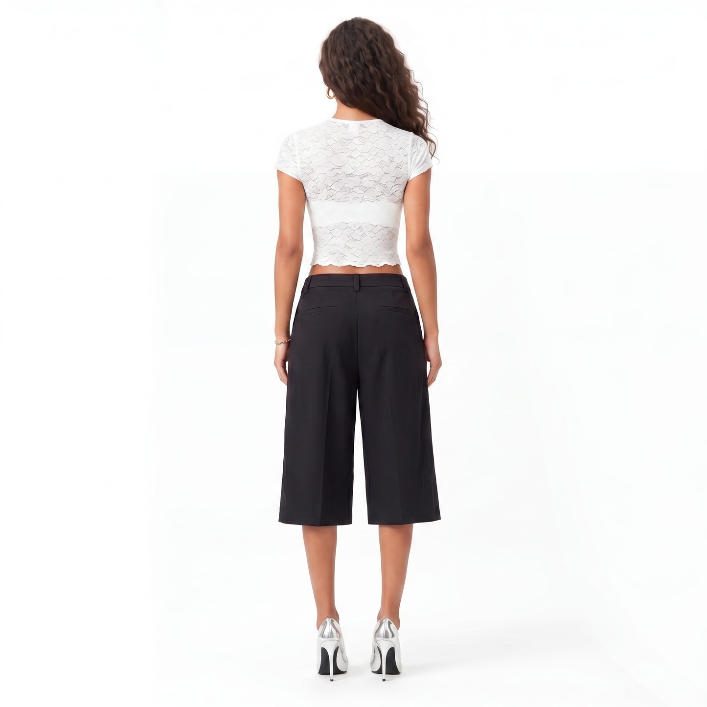 Bermuda black shorts